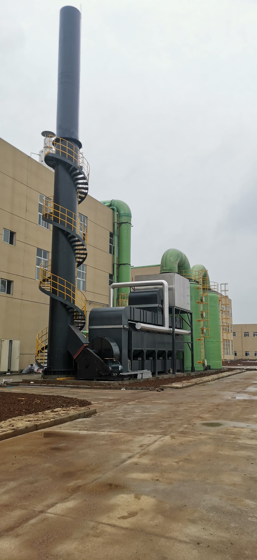 湖北某制药公司-生产车间废气-80000m3/h-水喷淋-活性炭吸附-催化燃烧设备